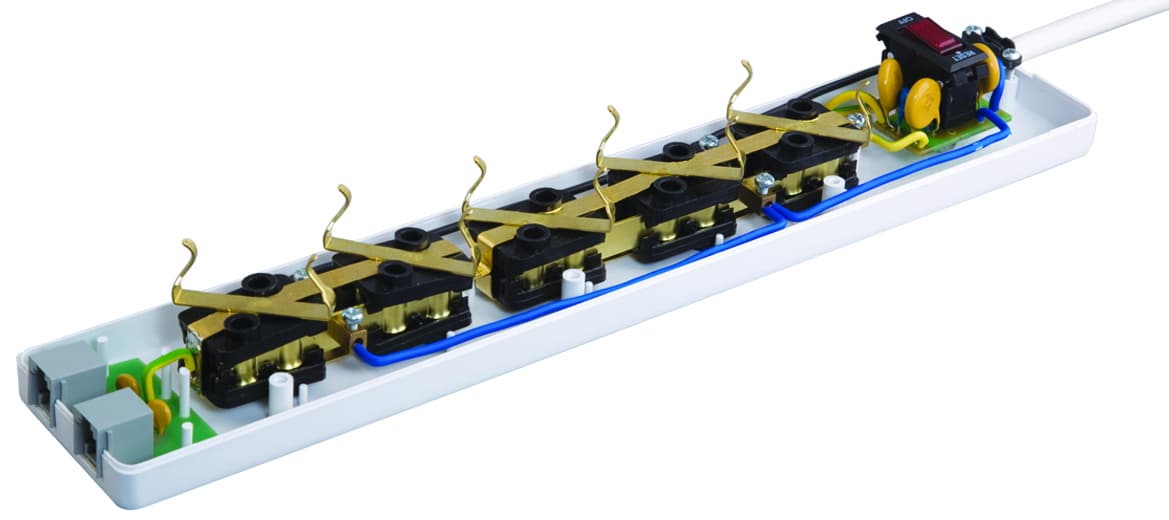 Produžni kabel 5U 5m sa linijsko prenaponskom zaštitom 2